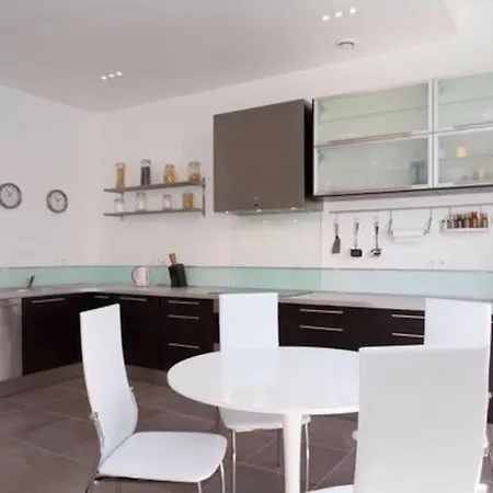 La Surprise - Premium Flat Next To Palais Festivals & Sea, Apartman